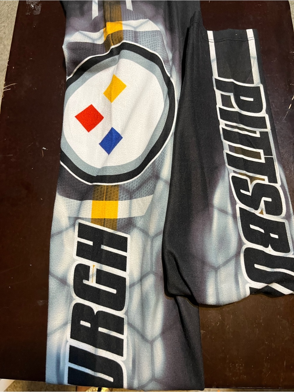 PITTSBURGH Graphic Leggings in Black and Gray with Accent Colors
